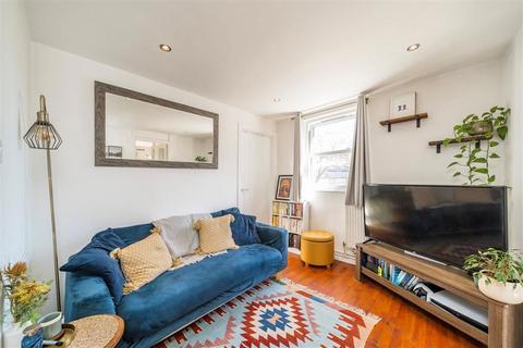 Wilcox Close, London SW8