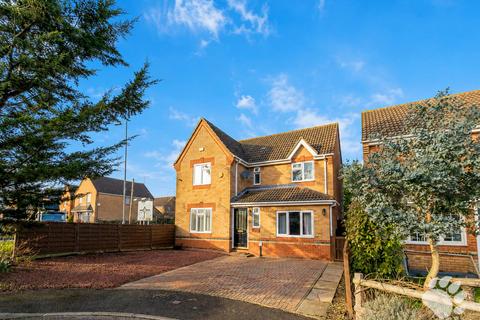 4 bedroom detached house for sale, Waverley Road, Basildon SS15