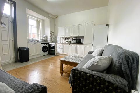 2 bedroom terraced house for sale, 125 Oxford Street, Chadderton OL9 7SJ