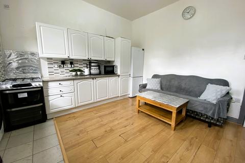2 bedroom terraced house for sale, 125 Oxford Street, Chadderton OL9 7SJ