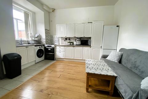 2 bedroom terraced house for sale, 125 Oxford Street, Chadderton OL9 7SJ
