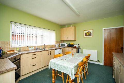 3 bedroom detached bungalow for sale, Imperial Road, Malvern, Worcestershire, WR14