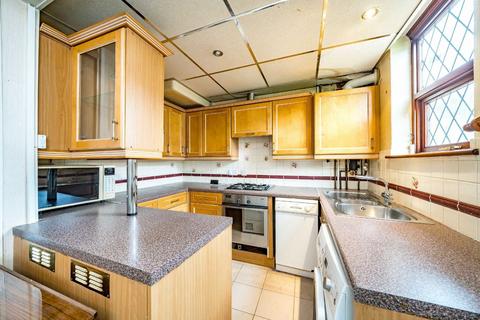 3 bedroom house for sale, Woodmansterne Road, London SW16