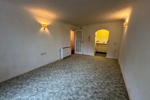 1 bedroom ground floor flat for sale, Pennhouse Avenue, Wolverhampton