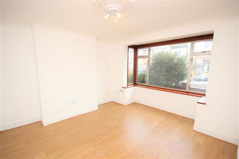 3 bedroom terraced house to rent, Foxlands Road, Dagenham, Essex