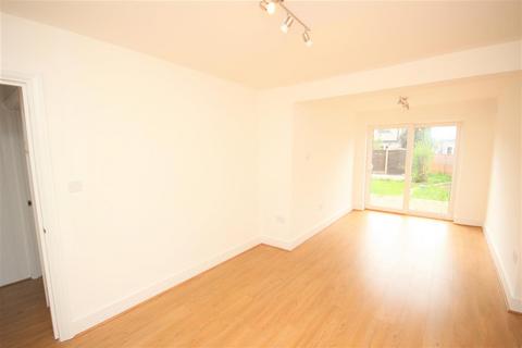 3 bedroom terraced house to rent, Foxlands Road, Dagenham, Essex