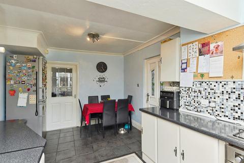 4 bedroom semi-detached house for sale, Taddington Road, Chaddesden, Derby