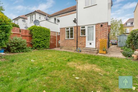 2 bedroom maisonette for sale, Firs Lane, N21