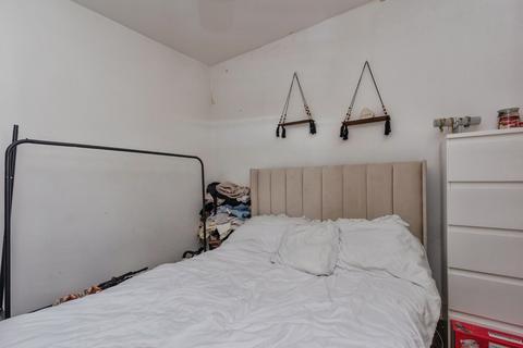 3 bedroom semi-detached house for sale, Kinsale Walk, Manchester, Greater Manchester, M23