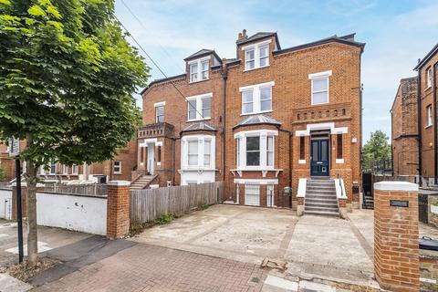4 bedroom maisonette to rent, Fontenoy Road London SW12