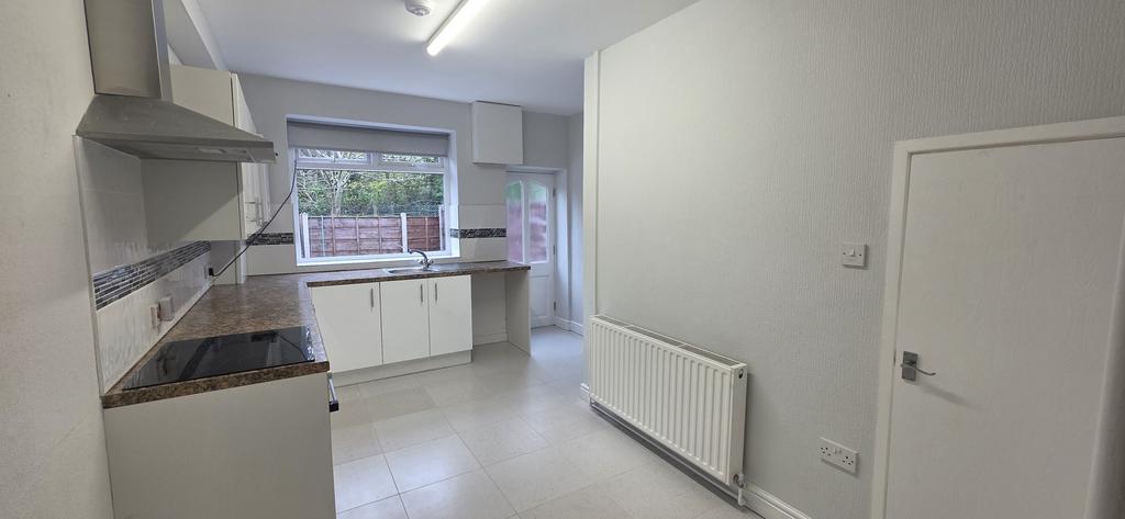House in Stockport, Reddish, Greater Manchester - View 4