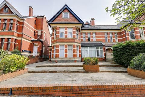 1 bedroom ground floor flat for sale, Pen-y-lan Road, Penylan, Cardiff, CF23 5HY