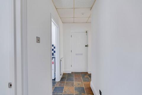 1 bedroom ground floor flat for sale, Pen-y-lan Road, Penylan, Cardiff, CF23 5HY