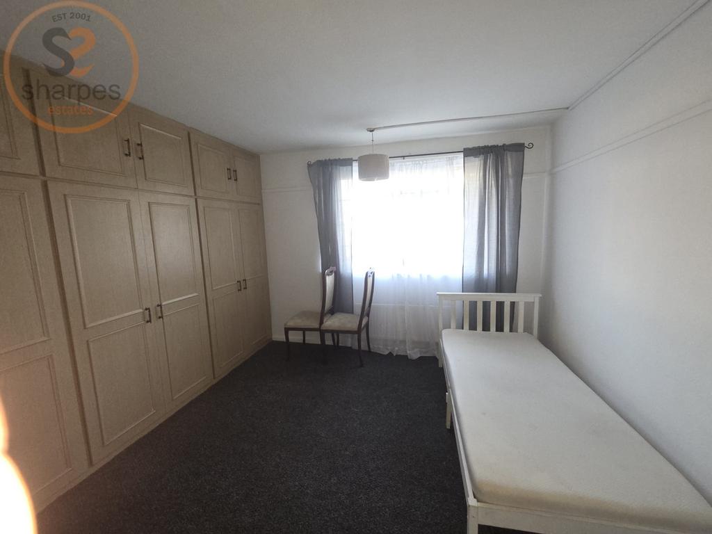 1 bedroom in a house share to rent