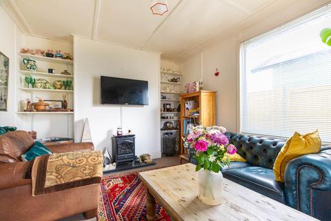 2 bedroom detached bungalow for sale, Laburnum Walk, Stonehouse