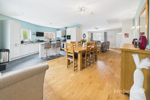 2 bedroom detached bungalow for sale, Outwoods Drive, Loughborough