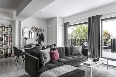 2 bedroom apartment to rent, Chance Street, London E2