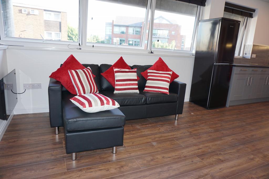 Apartment in Leeds - View 2