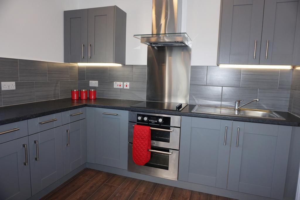 Apartment in Leeds - View 4