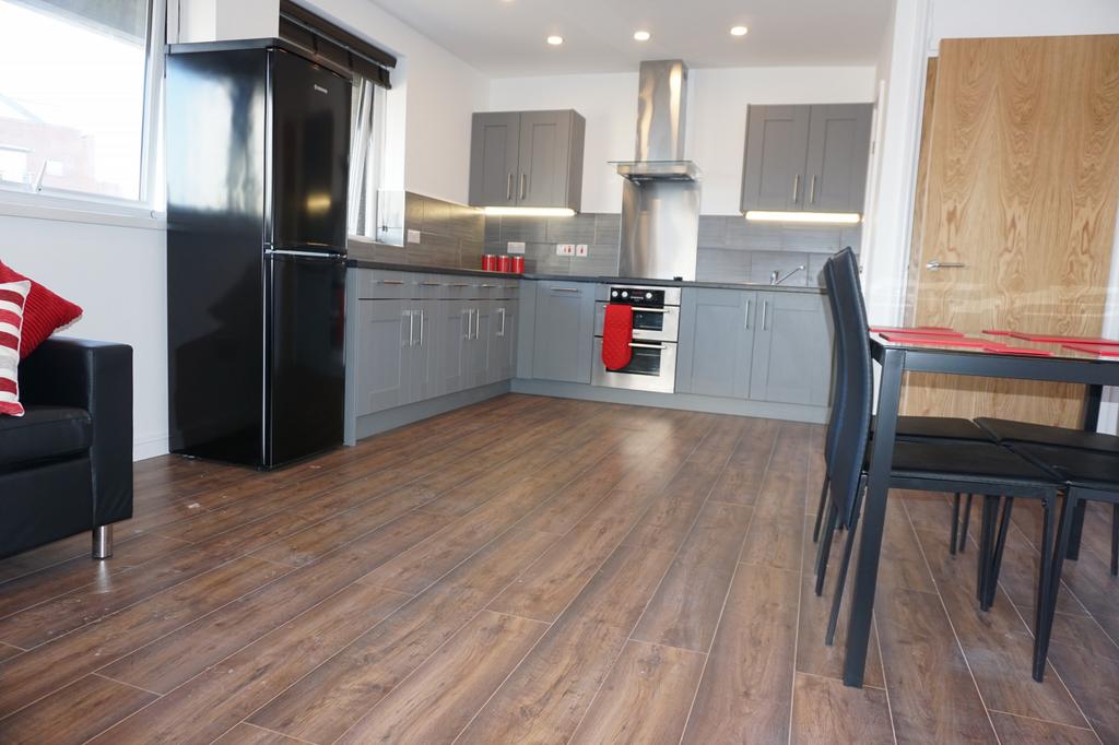 Apartment in Leeds - View 5