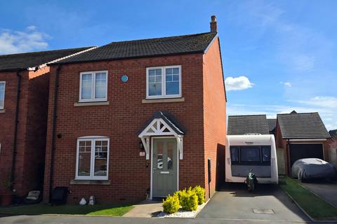 4 bedroom detached house for sale, Weavers Way, Stockton, CV47