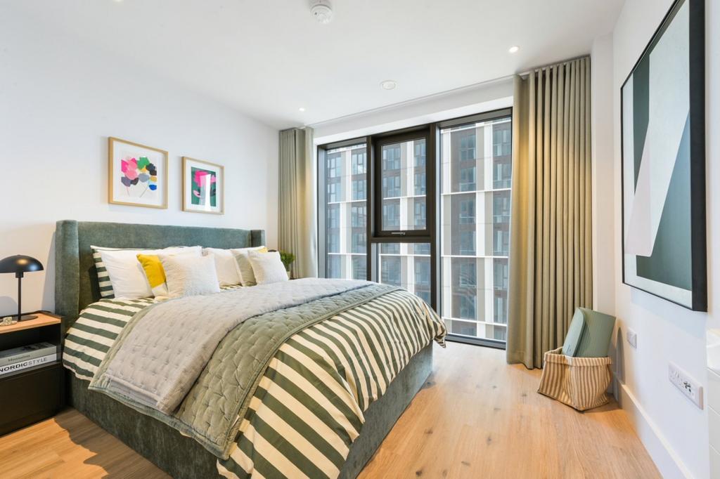 Apartment in Canary Wharf - View 2
