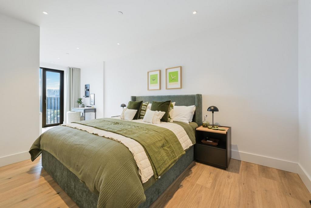 Apartment in Canary Wharf - View 4