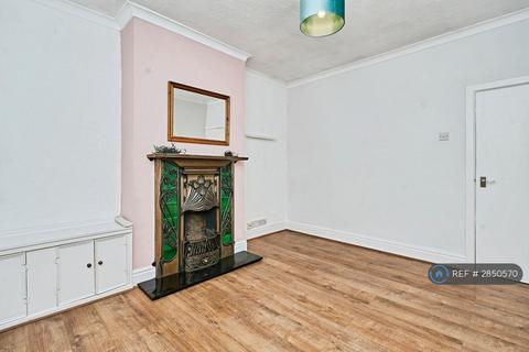 2 bedroom terraced house to rent, King William St, Stourbridge, DY8