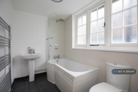 1 bedroom flat to rent, The Mount, Guildford, GU2