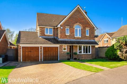 4 bedroom detached house for sale, Pulham Avenue|Prime Broxbourne Location