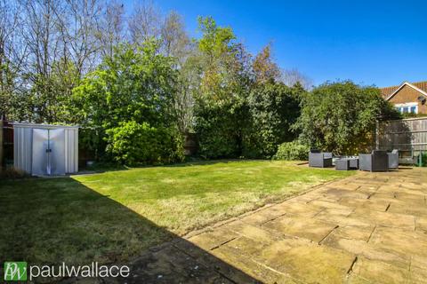 4 bedroom detached house for sale, Pulham Avenue|Prime Broxbourne Location