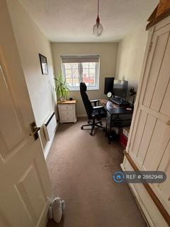 2 bedroom flat to rent, Selhurst Close, Wimbledon, SW19