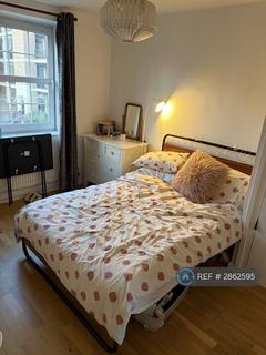 3 bedroom flat to rent, Ferron Road, London, E5
