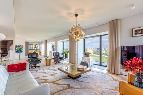 5 bedroom apartment, Lisbon Skyline Living