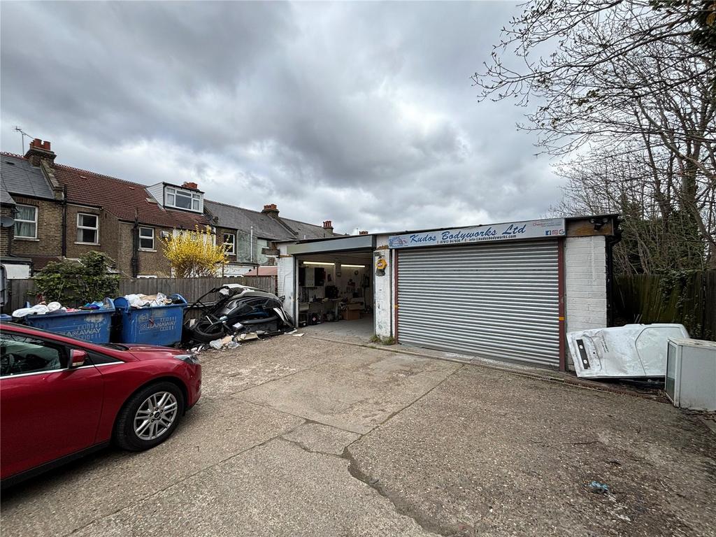 Stroud Road, London, SE25 - View 3