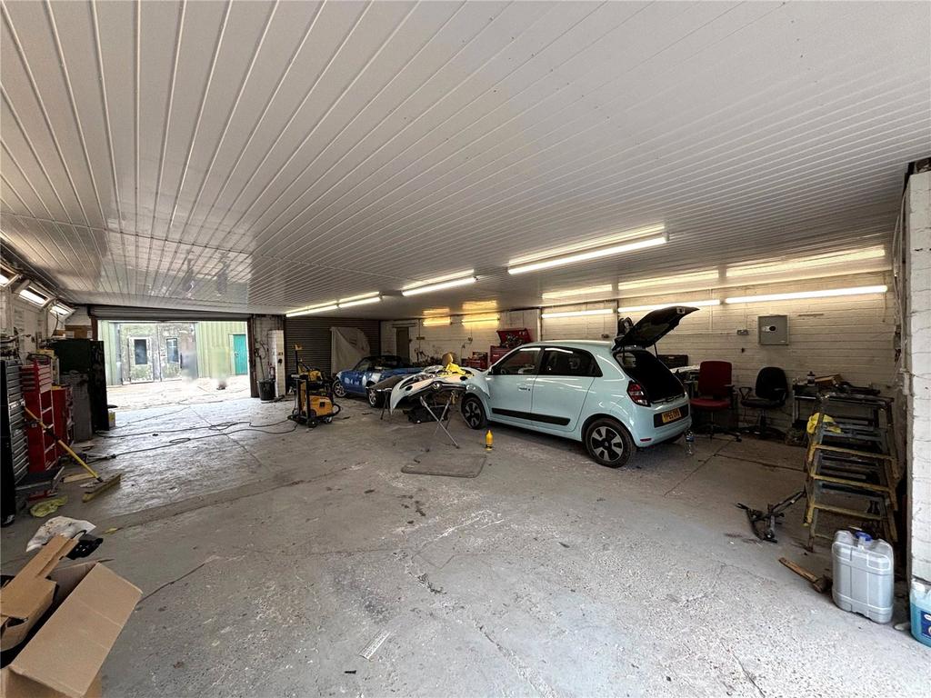 Stroud Road, London, SE25 - View 4