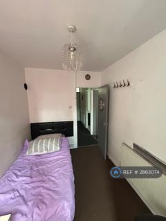 3 bedroom maisonette to rent, Bowley House, London, SE16