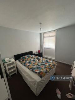 3 bedroom maisonette to rent, Bowley House, London, SE16