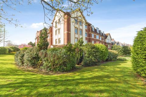 2 bedroom flat for sale, Conway Road, Colwyn Bay, Conwy, LL29
