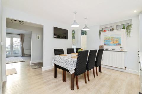 4 bedroom detached house for sale, Drake Avenue, Teignmouth, Devon, TQ14
