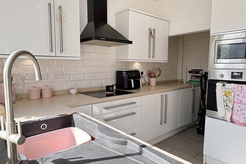 2 bedroom end of terrace house for sale, Fields New Road, Chadderton, Oldham, Greater Manchester, OL9