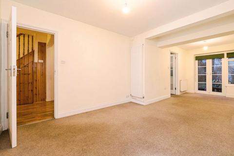 3 bedroom terraced house for sale, Geariesville Gardens, Ilford, IG6