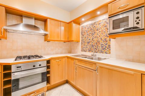 3 bedroom apartment to rent, Chapman Square, SW19
