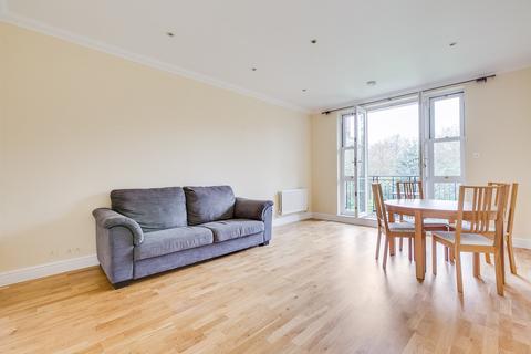 3 bedroom apartment to rent, Chapman Square, SW19
