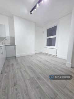 1 bedroom flat to rent, Childebert Road, London, SW17