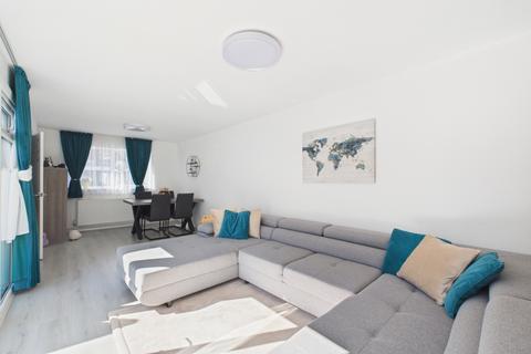 3 bedroom bungalow for sale, Corbet Ride, Leighton Buzzard, LU7