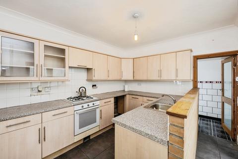 4 bedroom terraced house for sale, Sandy Road, Carmarthenshire SA15