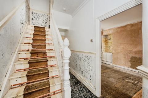 4 bedroom terraced house for sale, Sandy Road, Carmarthenshire SA15