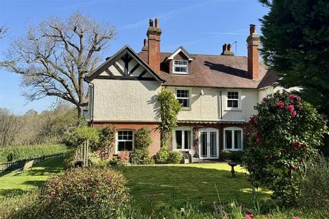4 bedroom semi-detached house for sale, Wormley, Godalming