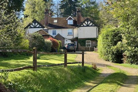 4 bedroom semi-detached house for sale, Wormley, Godalming
